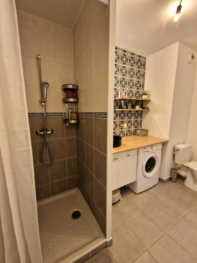 Chambre Privee T3 Saint Fons Exterior foto