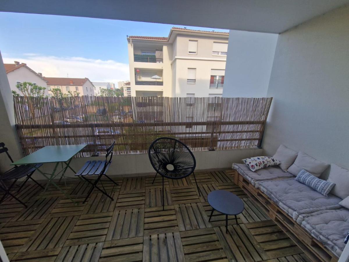 Chambre Privee T3 Saint Fons Exterior foto